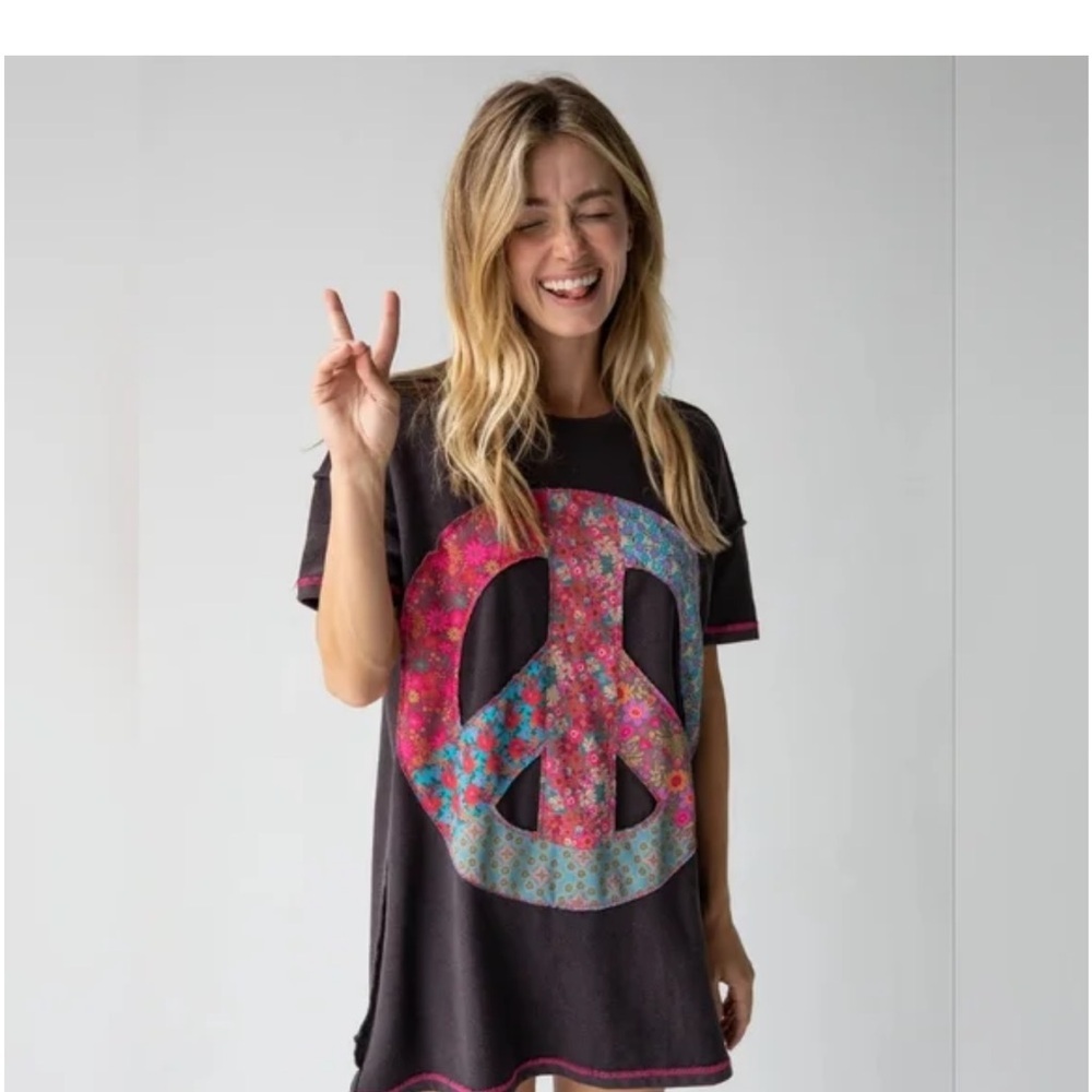 58. Natural Life Black T-Shirt with Colorful Peace appliqué sign natural life